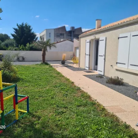 Matheo Piscine La Rochelle Fun And Calm *